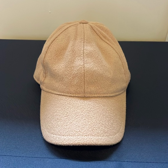Abercrombie & Fitch Suede Nude Camel Hat 
Women’s Hat - Picture 1 of 5